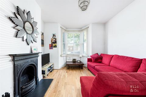 41 Kenton Road, London, E9 7AB
