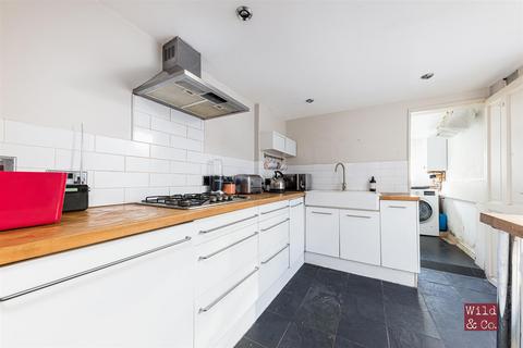 41 Kenton Road, London, E9 7AB