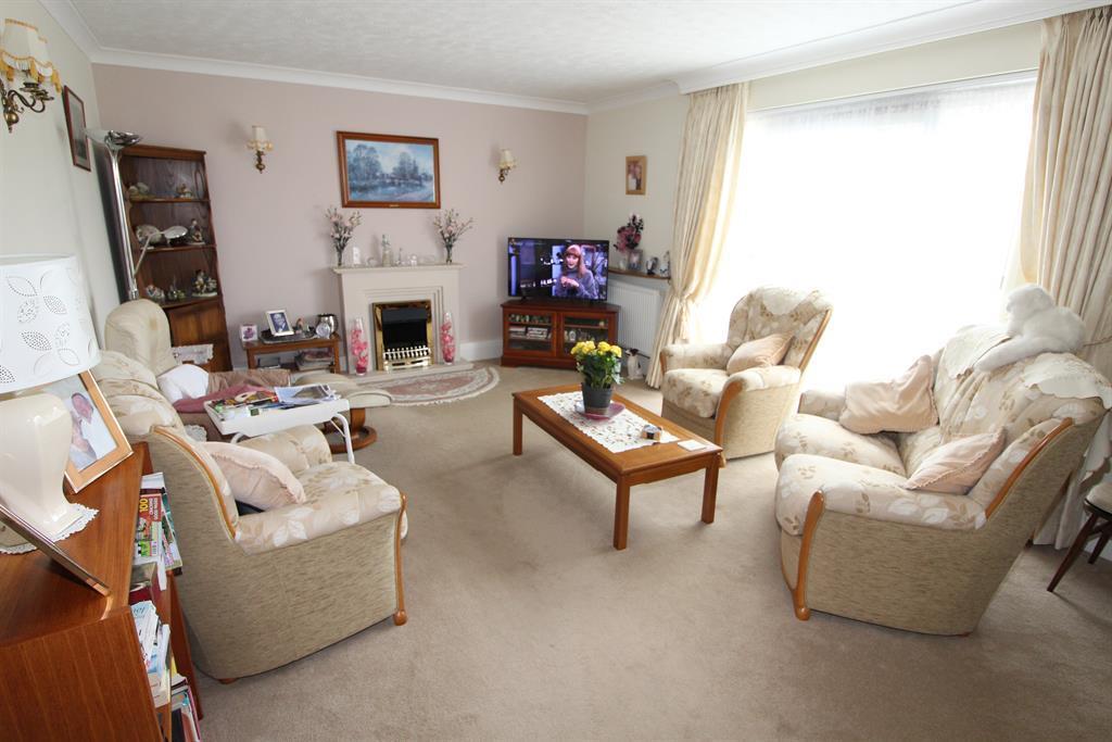 Montagu Park, Waterford Place, Highcliffe, Christchurch, Dorset, BH23