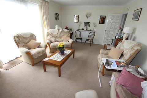 2 bedroom flat for sale - Montagu Park, Waterford Place, Highcliffe,, Christchurch, Dorset, BH23 5LH