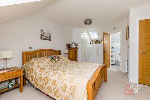 4 bedroom semi-detached house for sale - Beacon Close, Rottingdean, Brighton