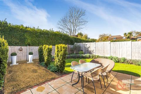 8 Beacon Close, Rottingdean, Brighton, BN2 7FY