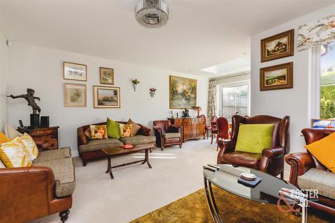 8 Beacon Close, Rottingdean, Brighton, BN2 7FY