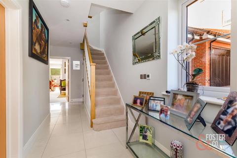 8 Beacon Close, Rottingdean, Brighton, BN2 7FY