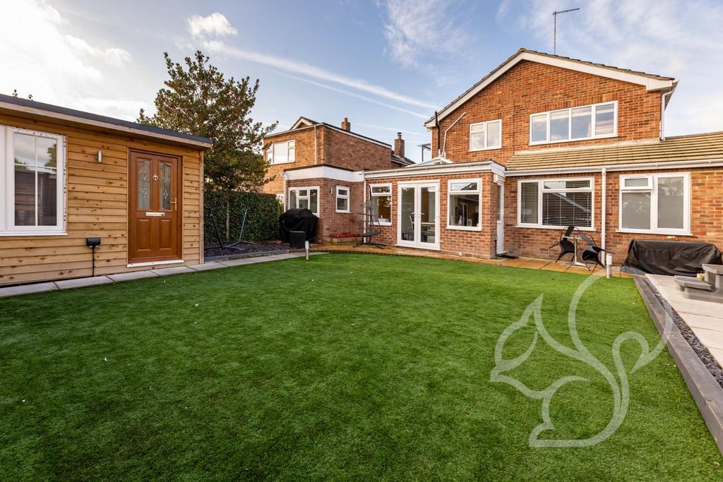 Seaview Avenue, West Mersea, Colchester 6 bed detached house £600,000