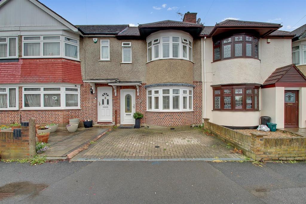 Beverley Road, Ruislip 3 bed house for sale £525,000