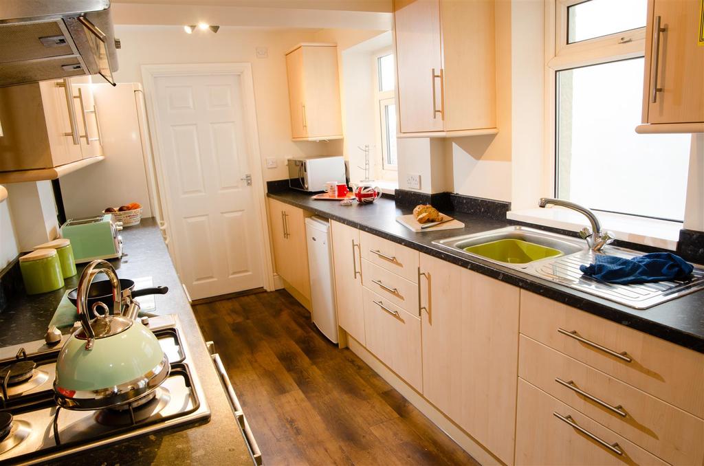 Dale Street, Lancaster 6 bed private hall £3,198 pcm (£738 pw)