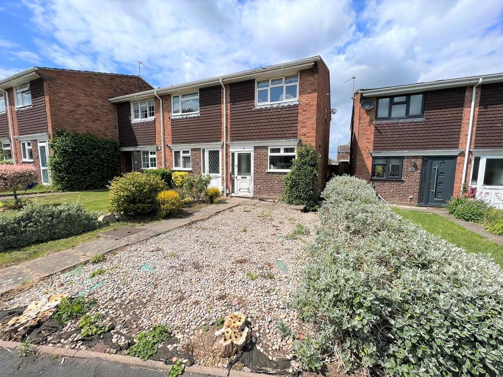 Verdun Close, Whitnash, Leamington Spa 2 bed end of terrace house £