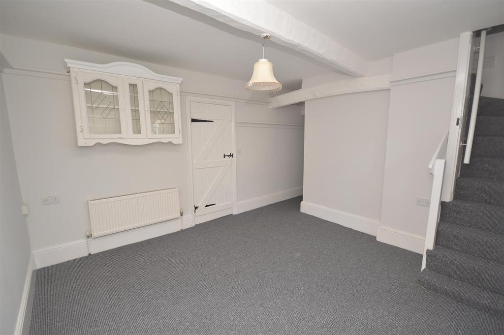 Main Street, Hackthorn, Lincoln 2 bed house £695 pcm (£160 pw)