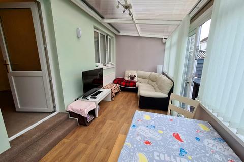 3 Hafod Las, Pencoed, Bridgend, CF35 5NB