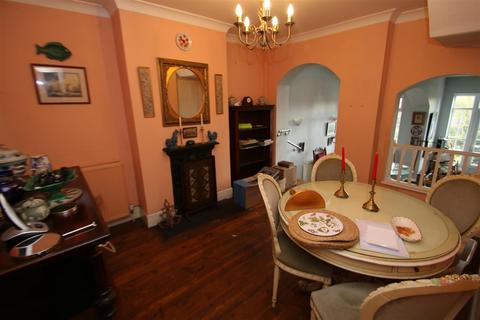 58 Campbell Road, Salisbury, SP1 3BG