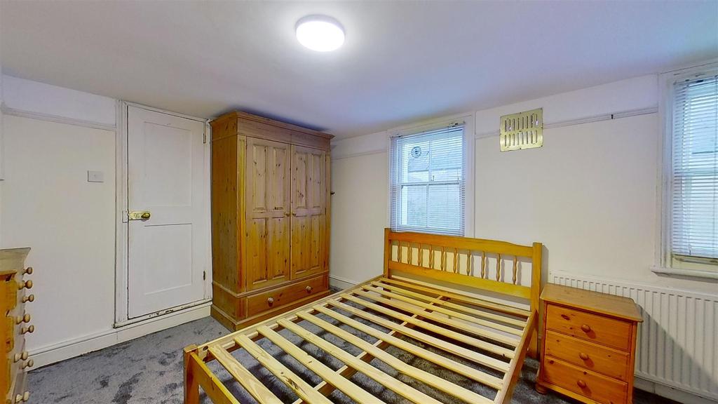 Thornset-Road-Earlsfield-SW18-11252021 150922.jpg