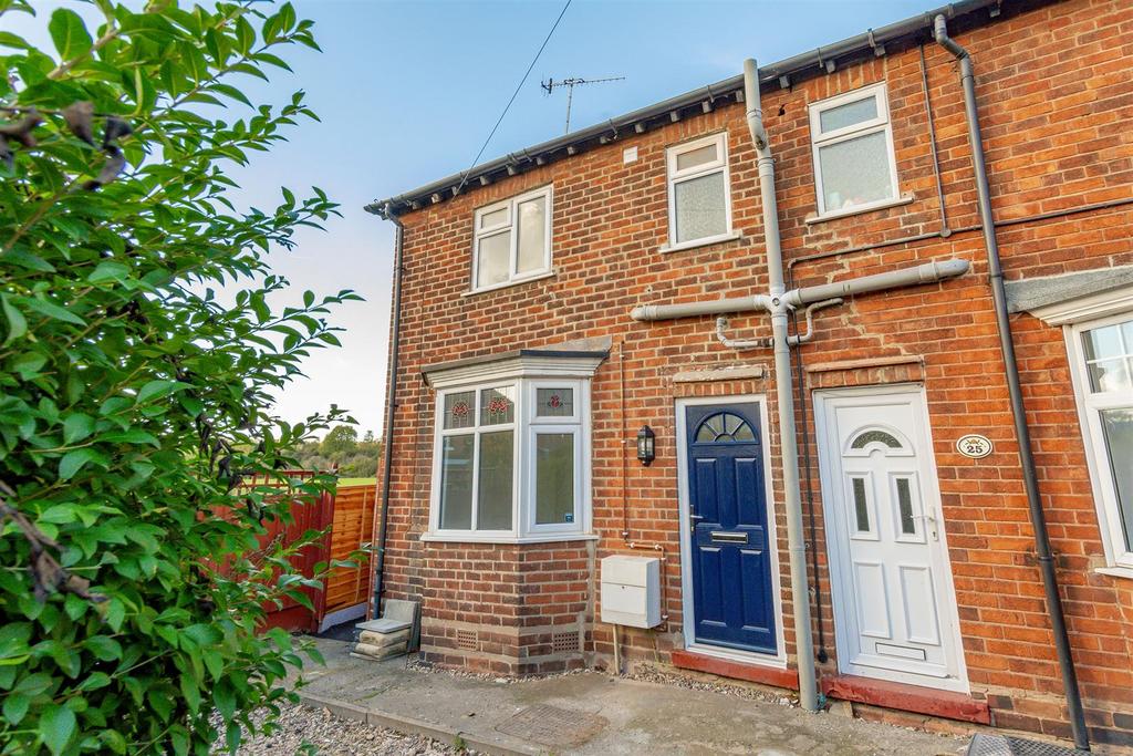 Shanklin Drive, Stapleford 3 bed end of terrace house £160,000