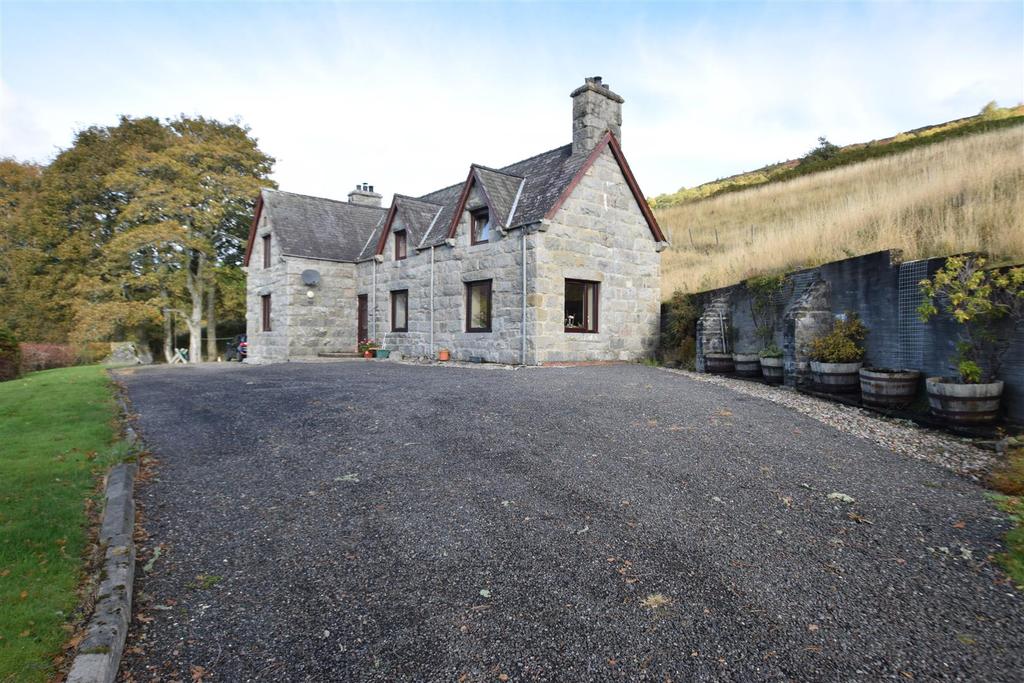 Millbank House, Rogart 4 bed detached house for sale £250,000