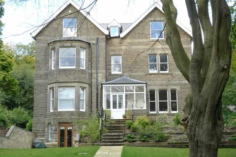 2 bedroom apartment to rent - Park Road, Buxton