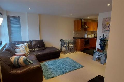 1 bedroom apartment for sale, Altamar, Kings Road, Marina, Swansea