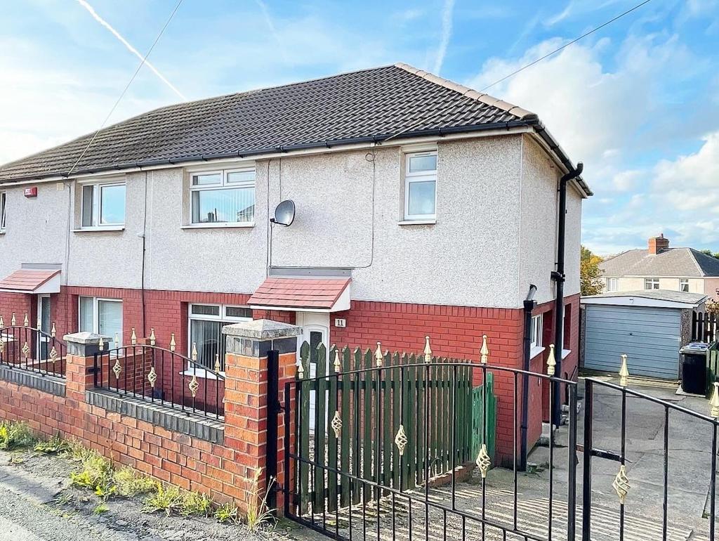 Poplar Street, Grimethorpe, Barnsley 3 bed semidetached house £130,000