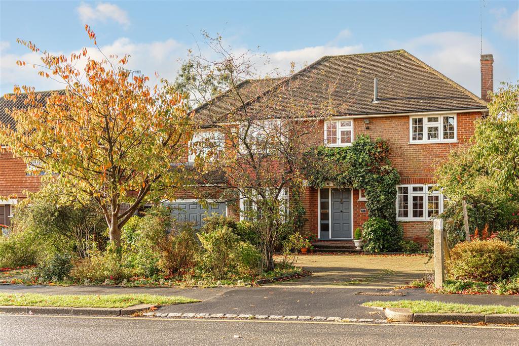 Carlton Road, Redhill 6 bed detached house for sale £1,150,000