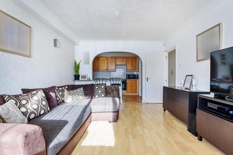2 Rembrandt Court, Epsom, KT19 0SB