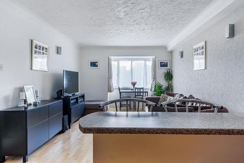 2 Rembrandt Court, Epsom, KT19 0SB