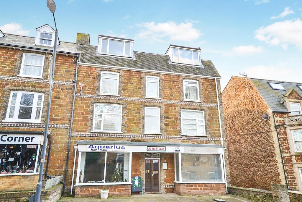 Westgate, Hunstanton 2 bed apartment £160,000