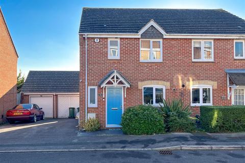 31 Caer Peris View, Fareham, PO16 8QL
