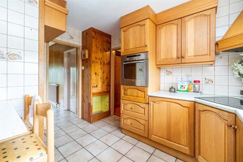 60 Flatts Lane, Calverton, Nottingham, NG14 6JZ