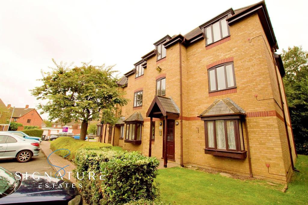 Lymington Court Leveret Close Leavesden Watford 1 bed flat £1,000 pcm