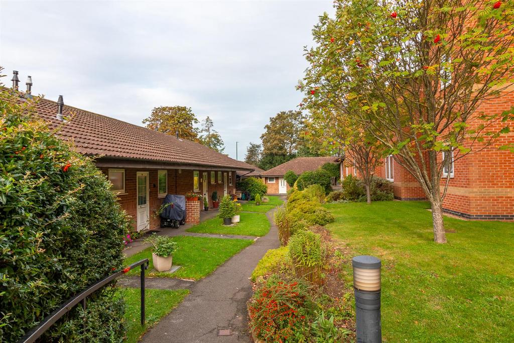 The Firs, Sherwood, Nottingham 1 bed semidetached bungalow for sale £130,000
