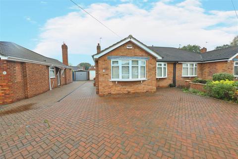 2 bedroom semi-detached bungalow for sale - The Spinney, Cottingham