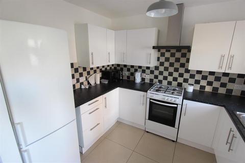 4 bedroom semi-detached house to rent - Powell Street, Sheffield, S3 7NW