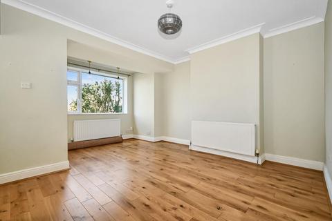 Lindley Apperley Lane, Yeadon, Leeds, LS19 6BY