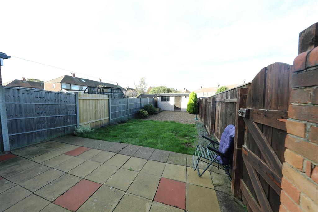 National Avenue, Hull 3 bed end of terrace house £145,000