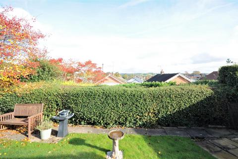 16 Birchfields Close, Stone, ST15 0LU