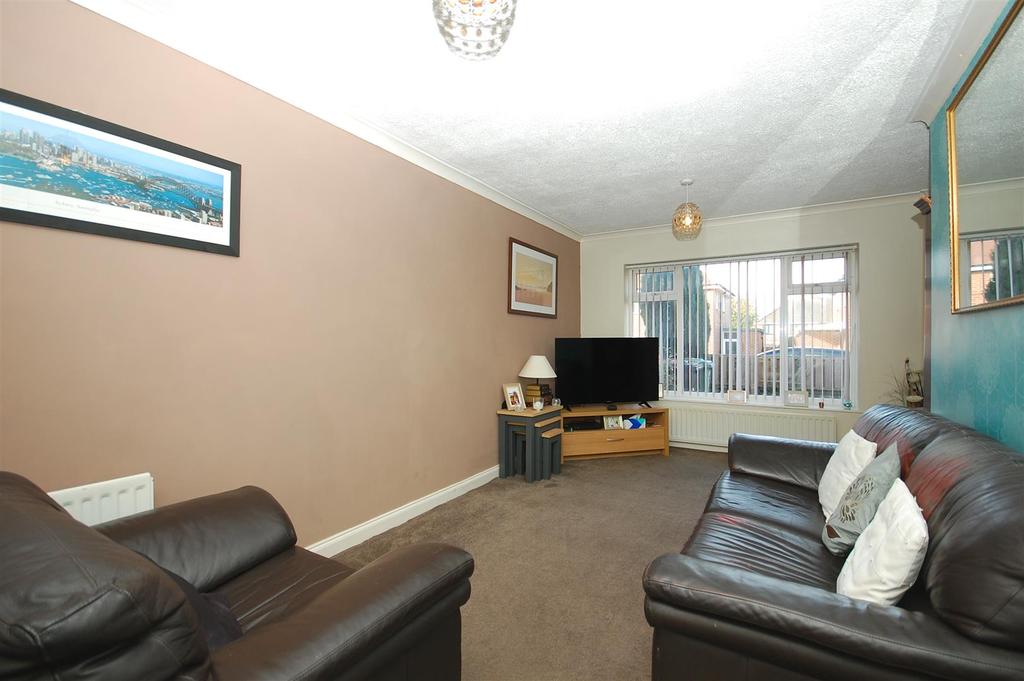 Westbourne Drive, Garforth, Leeds 2 bed semidetached house for sale