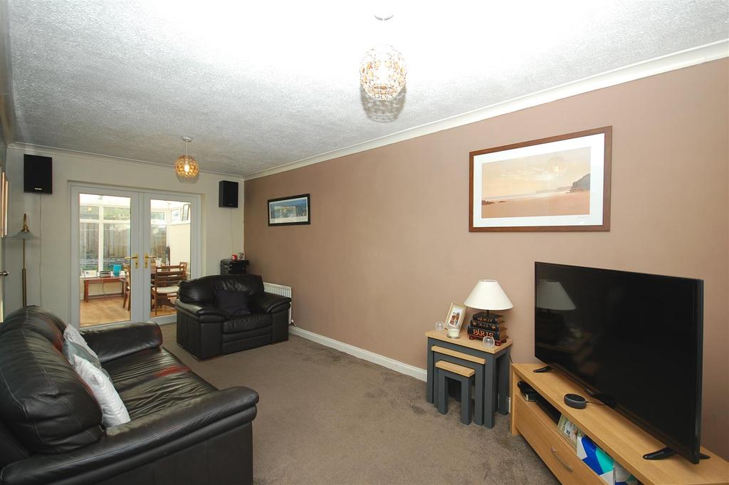 Westbourne Drive, Garforth, Leeds 2 bed semidetached house for sale