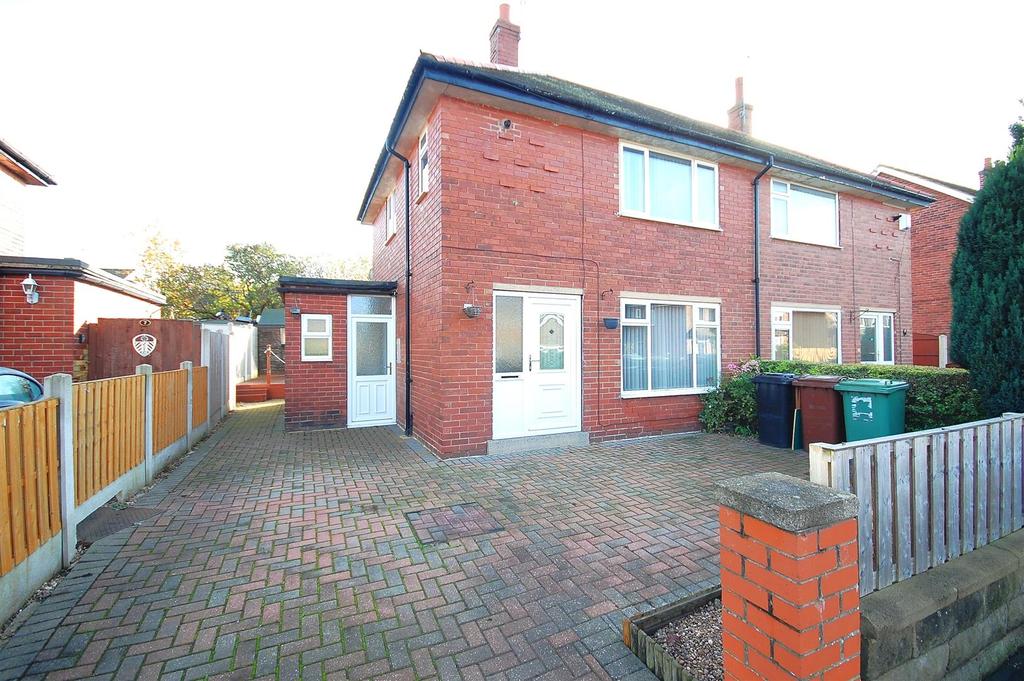 Westbourne Drive, Garforth, Leeds 2 bed semi-detached house - £200,000