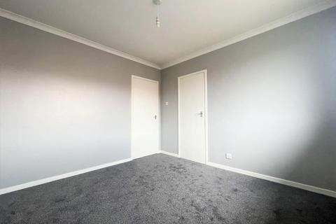 2 bedroom apartment for sale - South Street, Cottingham