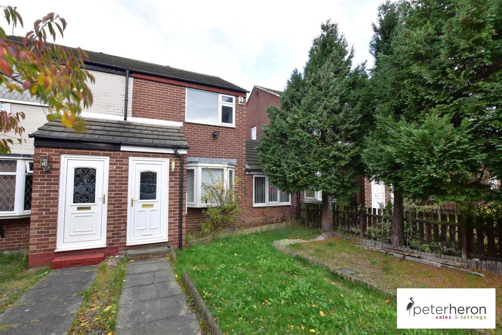 Rosslyn Mews, Sunderland 2 bed semidetached house £550 pcm (£127 pw)