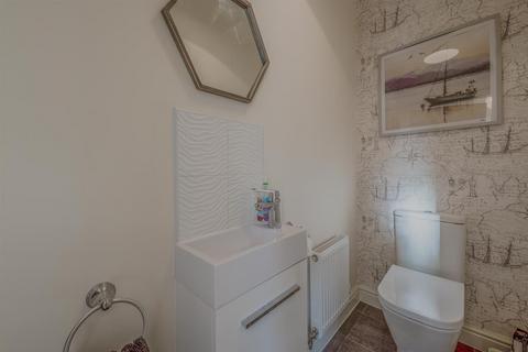 21 Argyle Close, Stourbridge, DY8 4XT