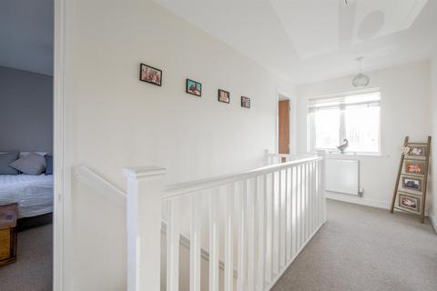 21 Argyle Close, Stourbridge, DY8 4XT