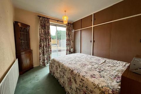 2 Bartic Avenue, Kingswinford, DY6 8ND