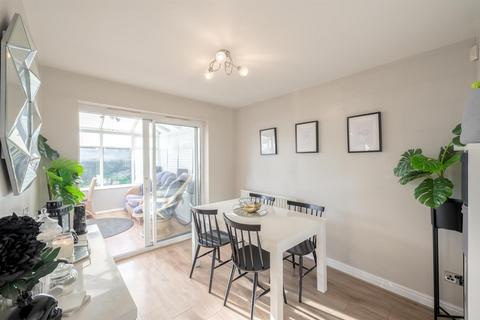 17 Ansculf Road, Brierley Hill, DY5 3FQ