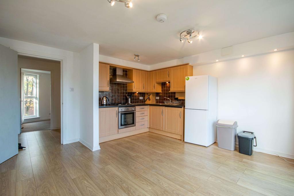 Bonnyhaugh Lane Edinburgh EH6 5TF... 1 bed flat £850 pcm (£196 pw)