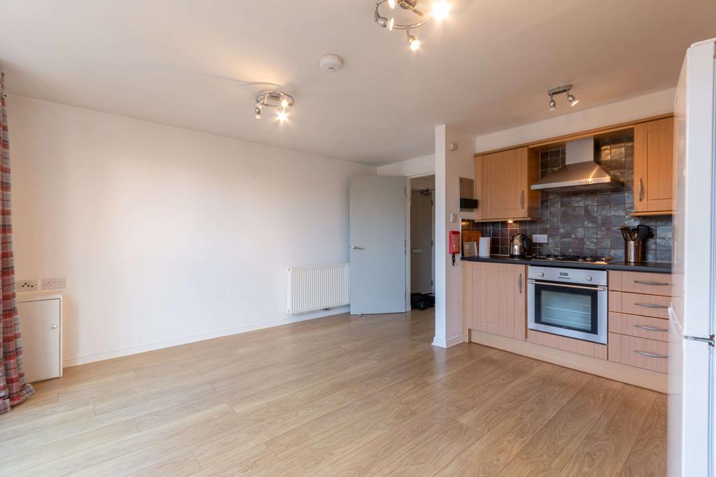 Bonnyhaugh Lane Edinburgh EH6 5TF... 1 bed flat £850 pcm (£196 pw)