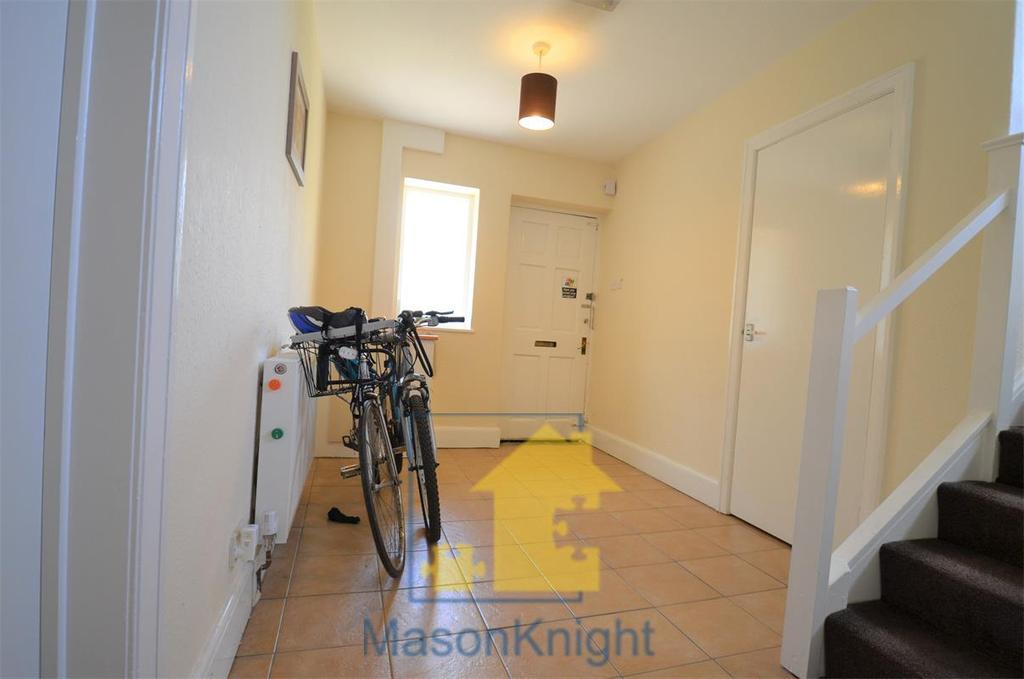 Gibbins Road, Selly Oak, Birmingham B29 7 bed semidetached house £2,723 pcm (£628 pw)