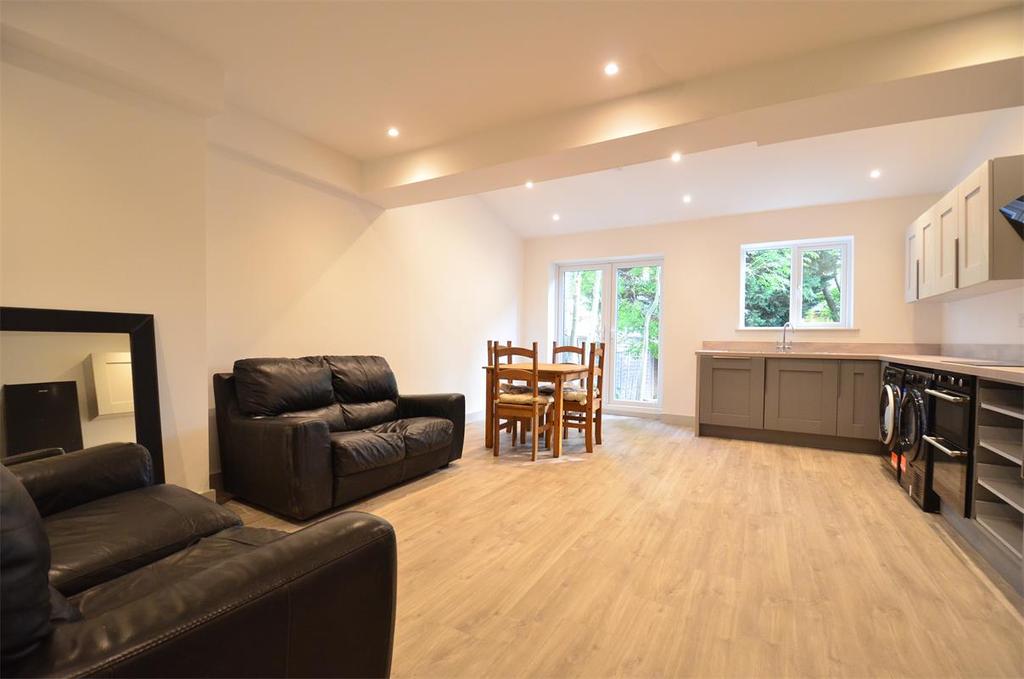Quinton Road, Harborne, Birmingham B17 4 bed terraced house £1,816