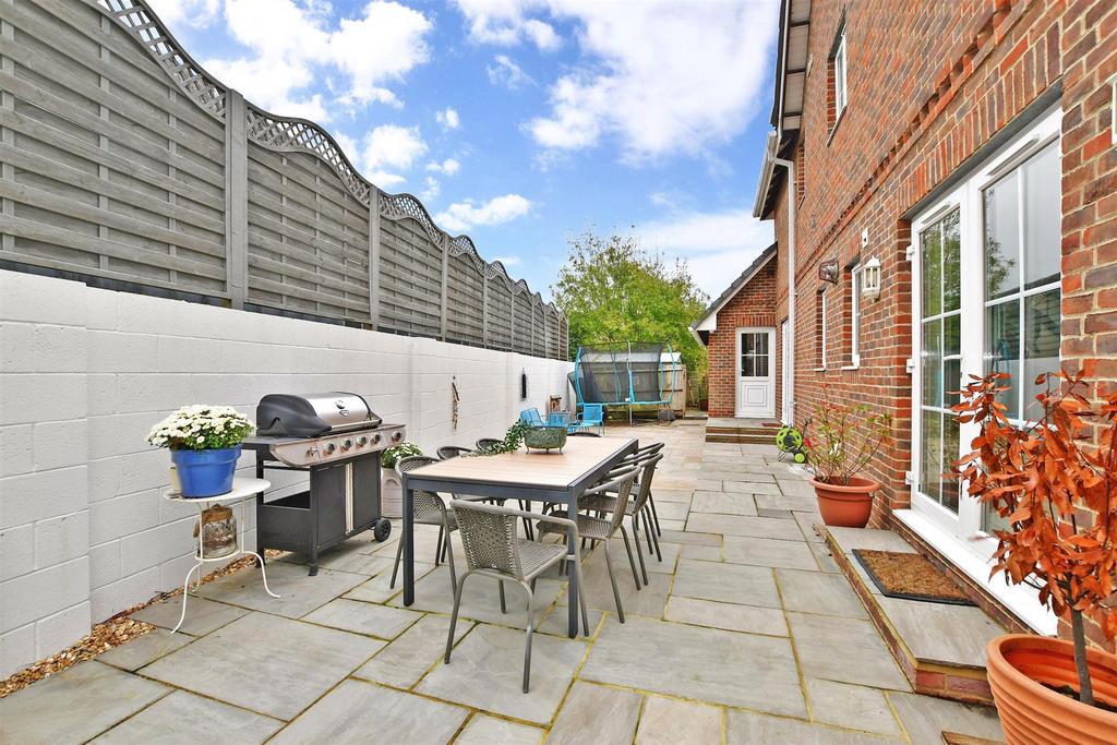 Patio 1