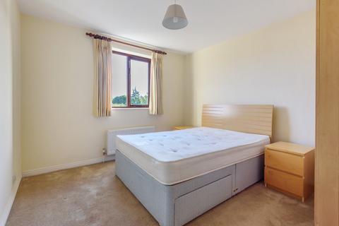 2 bedroom flat for sale, Freelands Road, Cobham, KT11