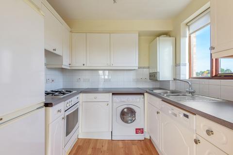 2 bedroom flat for sale, Freelands Road, Cobham, KT11